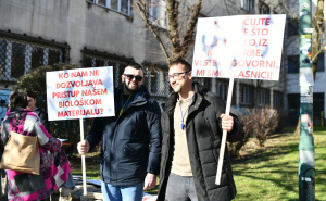 Foto: A. K. / Radiosarajevo.ba / Sa protesta pacijenata oštećenih zatvaranjem Klinike Northwestern Medical center u Sarajevu