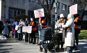 Foto: A. K. / Radiosarajevo.ba / Sa protesta pacijenata oštećenih zatvaranjem Klinike Northwestern Medical center u Sarajevu