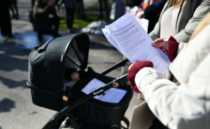 Foto: A. K. / Radiosarajevo.ba / Sa protesta pacijenata oštećenih zatvaranjem Klinike Northwestern Medical center u Sarajevu