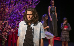 Foto: Velija Hasanbegović / Detalj iz predstave "Uhvati zeca"