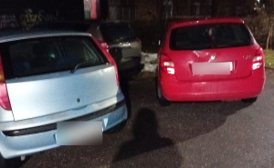 Foto: Čitatelj / Nepropisno parkiranje