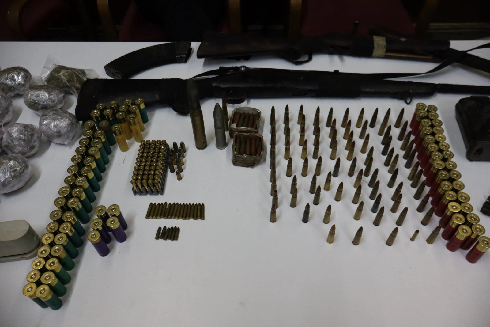 Oružje, municija, droga