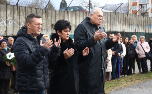 Foto: Dž. K. / Radiosarajevo.ba / Obilježavanje godišnjice masakra na Dobrinji