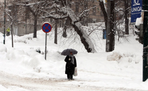 Foto: EPA - EFE / Snijeg u Sarajevu 2012. godine