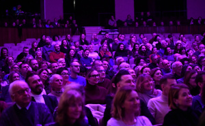 Radiosarajevo.ba / Publika u BKC-u na "Dobrodošli u kabare"