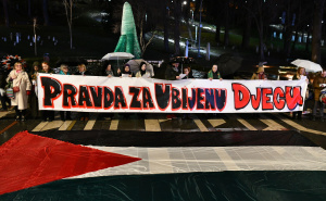 Foto: A. K. / Radiosarajevo.ba / Čitanje imena ubijene djece Sarajeva i Gaze