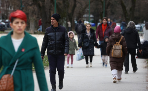 Foto: Dž. K. / Radiosarajevo.ba / Građani pješače, ulice blokirane
