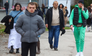 Foto: Dž. K. / Radiosarajevo.ba / Građani pješače, ulice blokirane