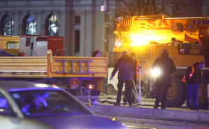 Foto: Dž. K. / Radiosarajevo.ba / Uklanjanje ograde na tramvajskoj stanici
