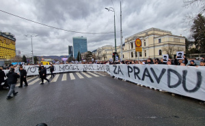 Foto: A. K. / Radiosarajevo.ba / Okupljanje građana u Sarajevu