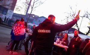 Foto: Denis Kapetanović/Pixsell / Prizori uoči Thompsonovog koncerta