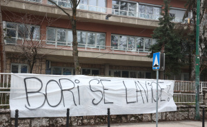 Foto: Dž. K. / Radiosarajevo.ba / Poruke podrške za djevojčicu Ellu