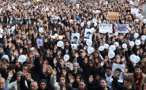 Foto: Dž. K. / Radiosarajevo.ba / Protesti ispred Zemaljskog muzeja