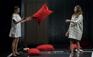 Foto: Narodno pozorište Sarajevo / Predstava "Sve se nekako preživi osim smrti"