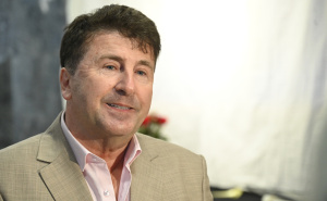 Foto: N. G. / Radiosarajevo.ba / Antonio Hase poklonio dva umjetnička djela