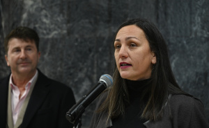 Foto: N. G. / Radiosarajevo.ba / Antonio Hase poklonio dva umjetnička djela