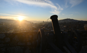 Foto: N. G. / Radiosarajevo.ba / Pukao top na Žutoj tabiji, obilježen početak ramazana