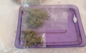 Foto: MUP KS / Pronađene stvari kod vozača