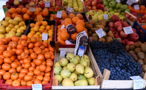 Foto: A. K. / Radiosarajevo.ba / Voće na sarajevskoj pijaci