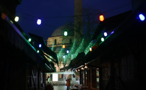 Foto: Dž.K. / Radiosarajevo.ba / Ramazanski akšam na Baščaršiji