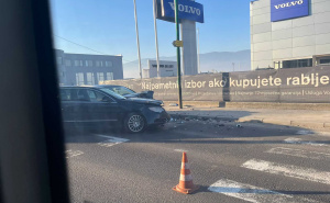 Foto: Čitatelj / Saobraćajna nesreća u Rajlovcu