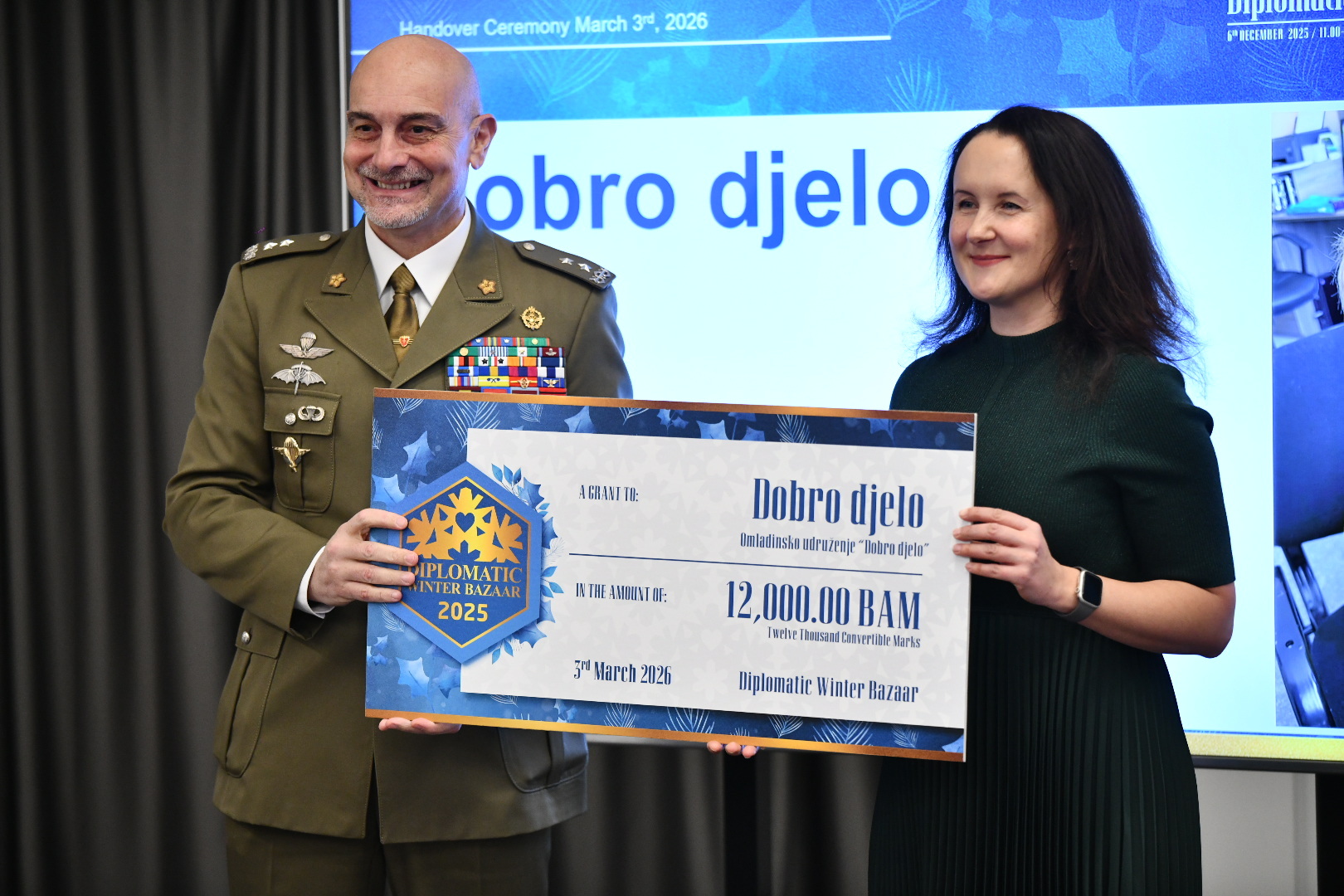 Sa diplomatskog zimskog bazara