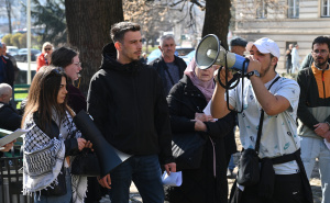Foto: N.K. / Radiosarajevo.ba / Protesti mladih ispred Vlade KS