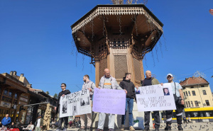 Foto: Radiosarajevo.ba / Protestna šetnja zaustavila se kod Sebilja