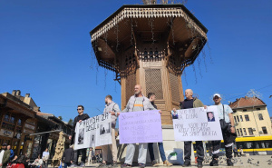Foto: Radiosarajevo.ba / Protestna šetnja zaustavila se kod Sebilja