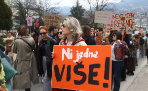 Video: Dž. K. / Radiosarajevo.ba / Osmomartovski protest u Sarajevu
