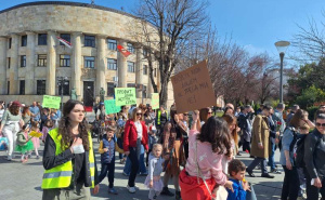 Foto: FENA / Osmomartovski marš u Banjoj Luci