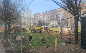 Foto: Radiosarajevo.ba / Radovi na uređenju novog parka na Trgu heroja