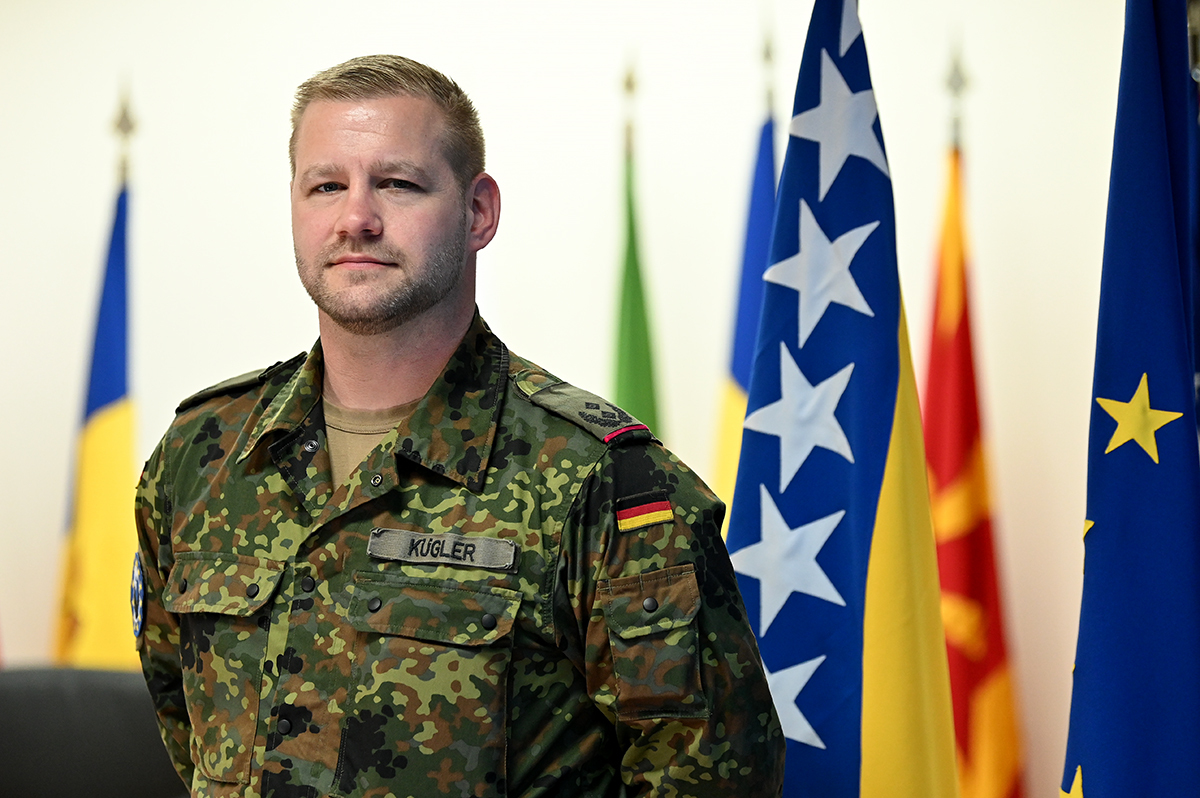 Pukovnik Kügler, šef J7 EUFOR-a