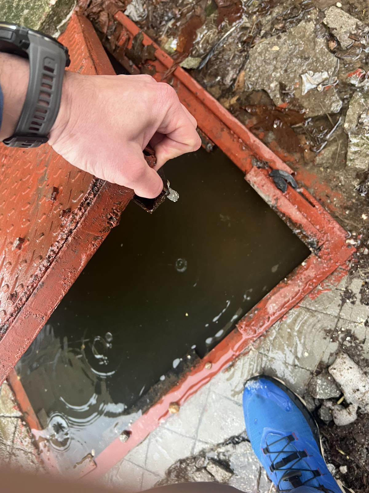 Fekalije u ulici Hamdije Čemerlića 14