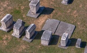 Foto: Boris Trogrančić / Nekropola stećaka Radimlja