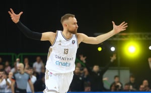 Foto: Dž. K. / Radiosarajevo.ba / Džanan Musa na Dubai - Crvena zvezda