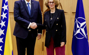 Foto: Kabinet Denisa Bećirovića / Denis Bećirović i Radmila Šekerinska