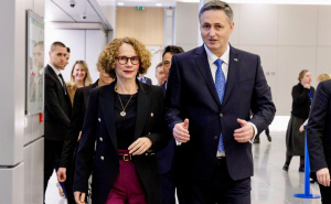 Foto: Kabinet Denisa Bećirovića / Denis Bećirović i Radmila Šekerinska