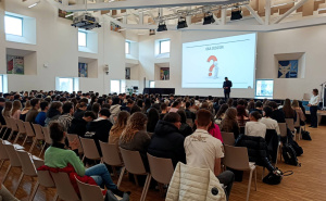 Foto: Ustupljena fotografija / Predavanje o genocidu u Srebrenici