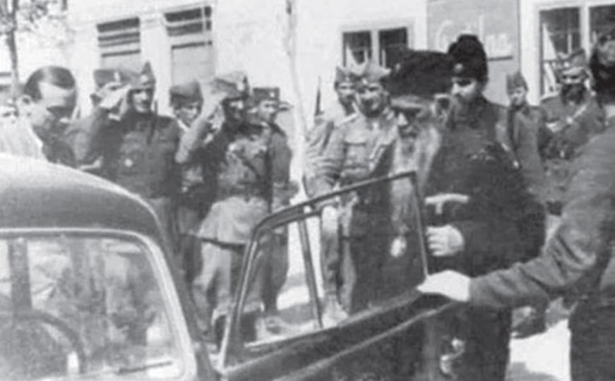 Nikolaj Velimirović s Ljotićevom vojskom (Photo: UGC)