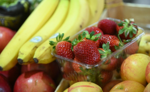 Foto: N. G. / Radiosarajevo.ba / Cijene jagoda na sarajevskoj pijaci