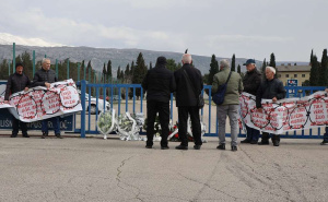 Fena    / Obilježena 32. godišnjica zatvaranja logora 'Heliodrom'