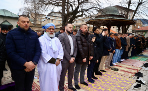 Foto: Dž. K. / Radiosarajevo.ba / Bajram-namaz u Gazi Husrev-begovoj džamiji u Sarajevu