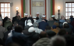 Foto: Dejan Rakita / Pixsell / Bajram-namaz u Banjoj Luci