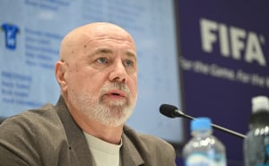 Foto: N. G. / Radiosarajevo.ba / Sergej Barbarez na konferenciji za medije