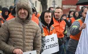 Foto: N. G. / Radiosarajevo.ba / Protest radnika Nove željezare Zenica