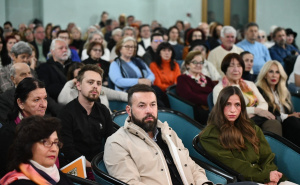 Foto: A.K./Radiosarajevo.ba / Duh Sidranov, eno, lebdi nad Miljackom