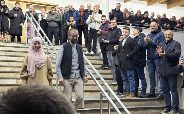 Vjernici u Konjicu iznenadili Ensara ef. Zalihića
