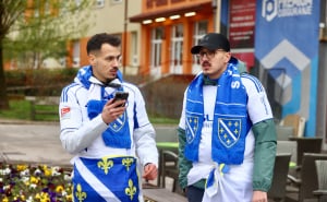 Foto: Dž. K. / Radiosarajevo.ba / Navijači BiH na ulicama Zenice