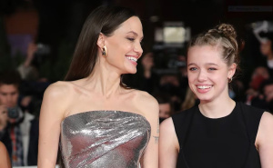 Foto: Printscreen / @TheList / Angelina Jolie i Shiloh Jolie